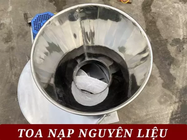 Toa nạp nguyên liệu